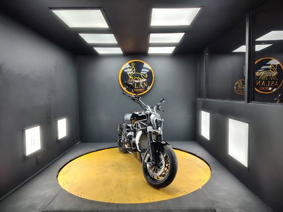 DUCATI XDIAVEL S 